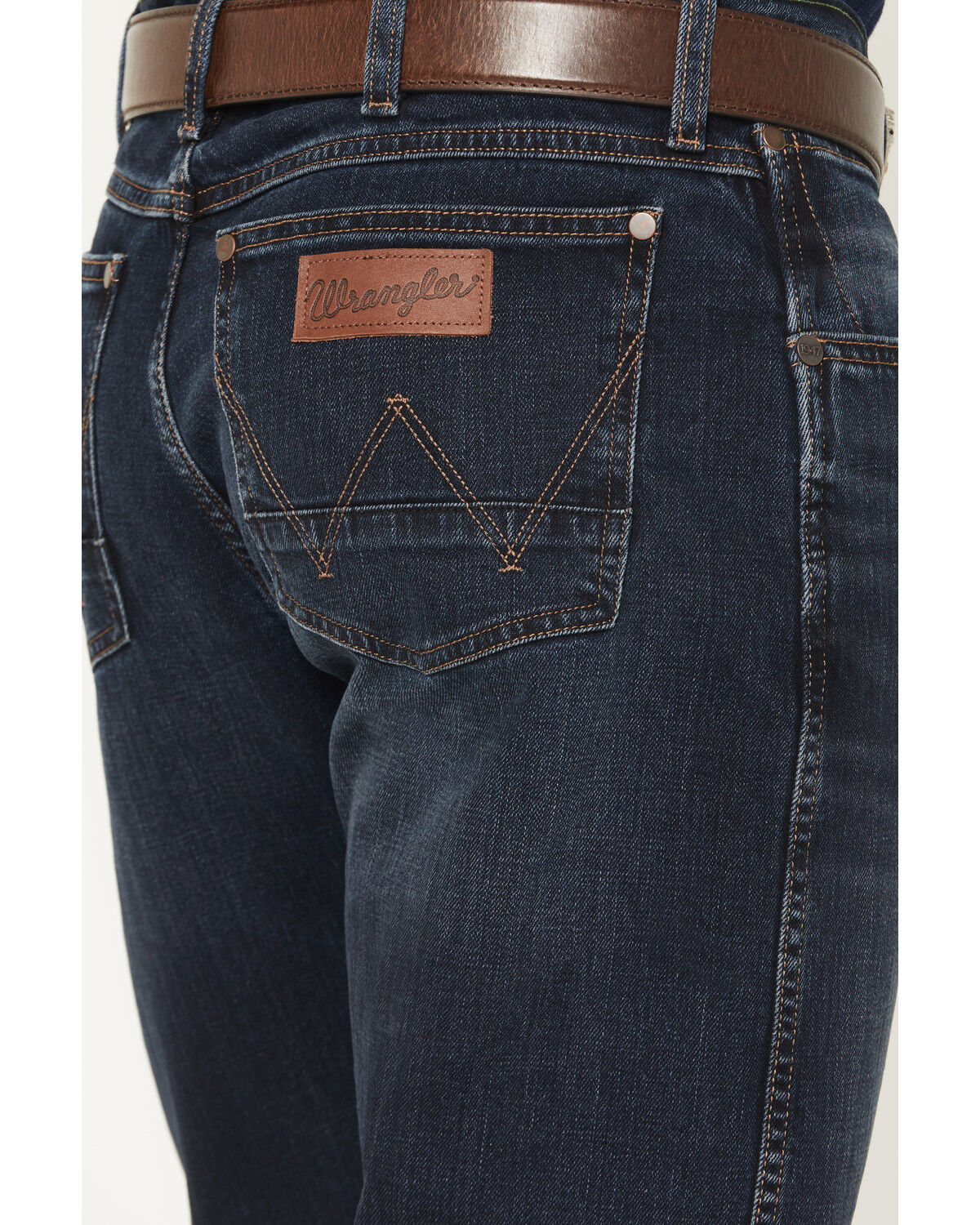 Image #4 - Wrangler Retro Men's 88MWZ Tilden Dark Wash Slim Straight Stretch Denim Jeans, Dark Wash, hi-res