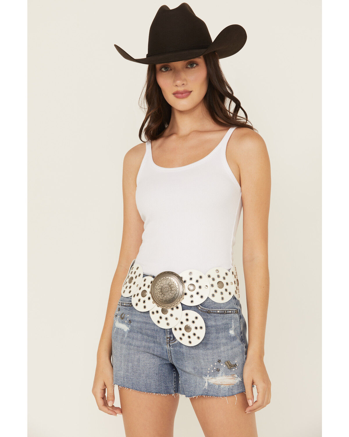 Shyanne Women's Willa Rounds Concho Belt, White, hi-res