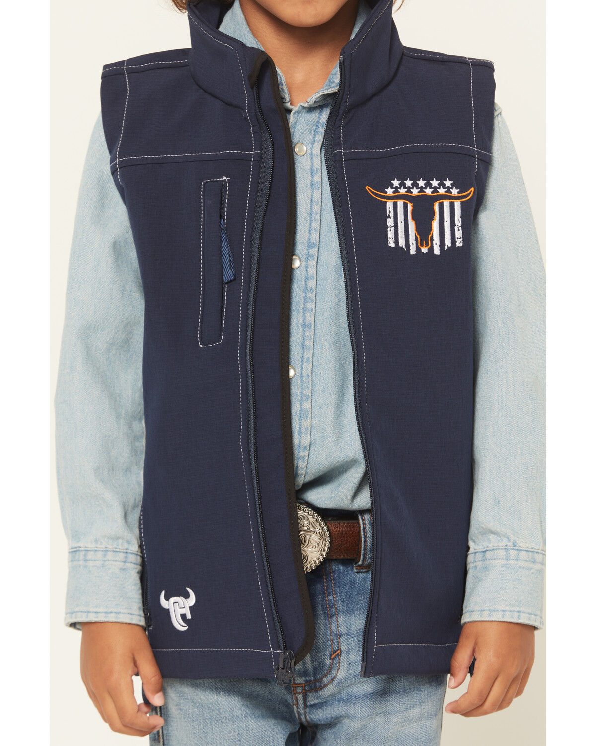 Image #3 - Cowboy Hardware Boys' Skull Banner Embroidered Softshell Vest, Navy, hi-res