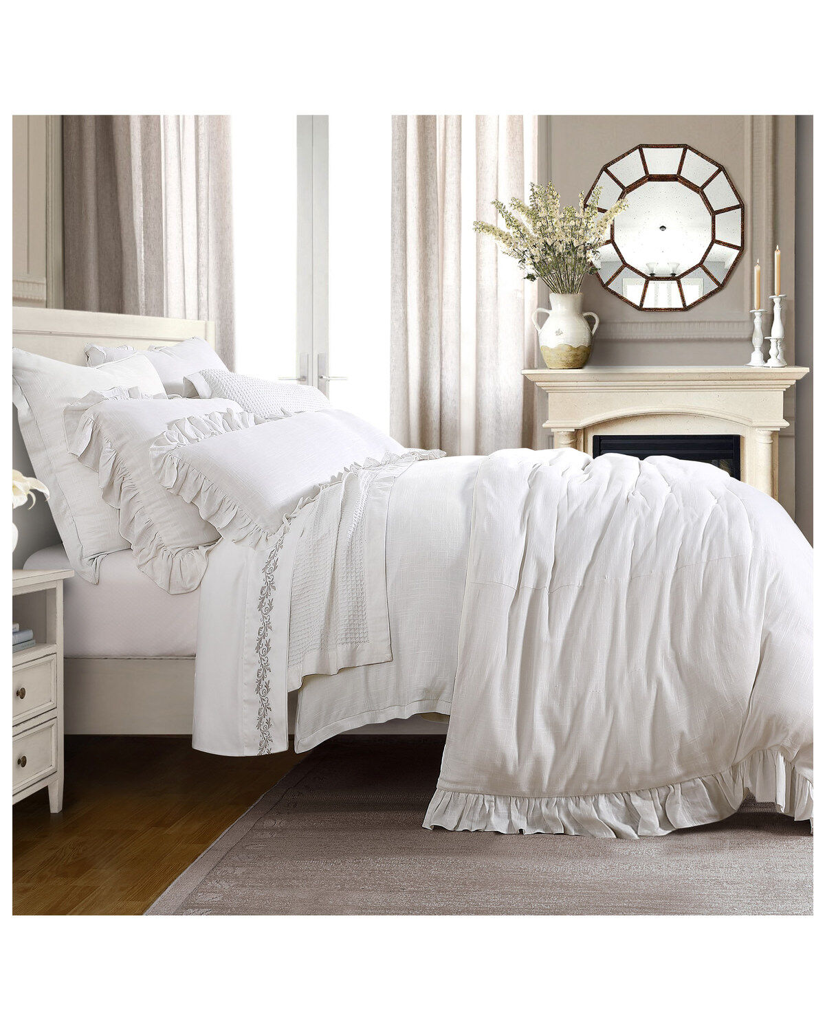 Image #1 - HiEnd Accents Lily 3pc Duvet Set - Queen, White, hi-res