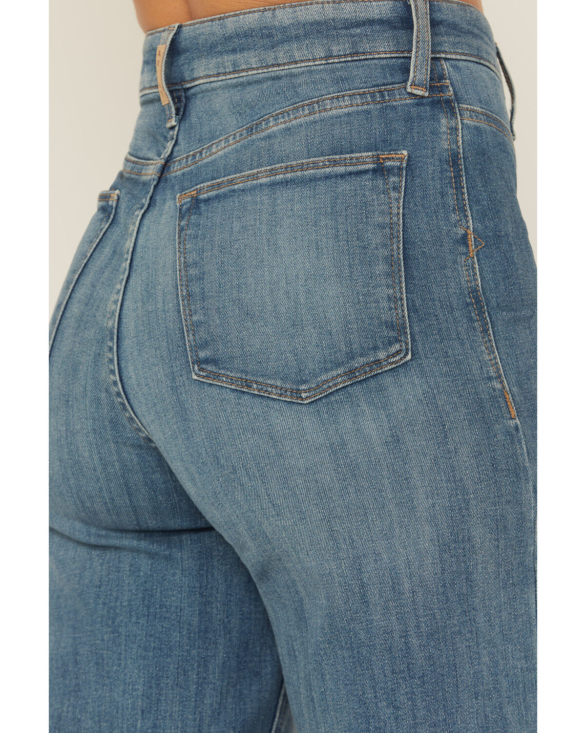 Image #4 - Ariat Women's Sloane Medium Wash Ultra High Rise Wide Leg Denim Jeans, Medium Wash, hi-res
